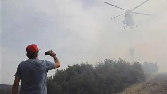 El incendio de las Cinco Villas en Zaragoza evoluciona hacia su control total El incendio de las Cinco Villas en Zaragoza evoluciona hacia su control total