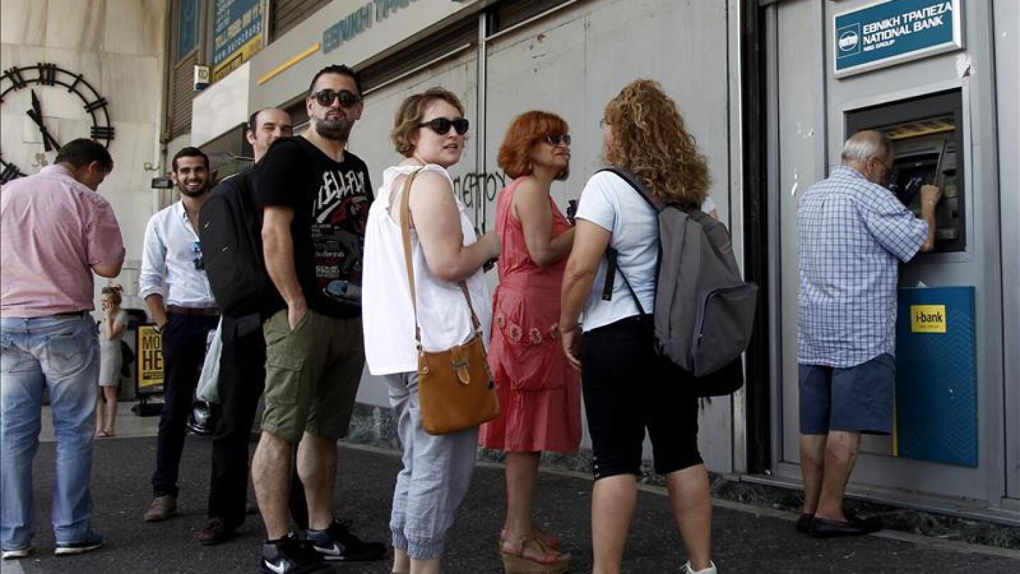 Grecia prorroga corralito hasta pr&oacute;ximo domingo con las mismas restricciones