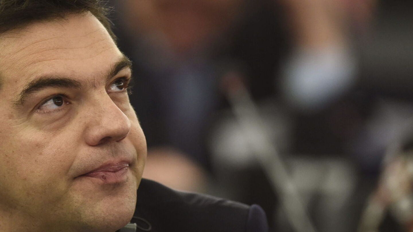 El l&iacute;der de Podemos muestra su apoyo a Tsipras este mi&eacute;rcoles en la Euroc&aacute;mara