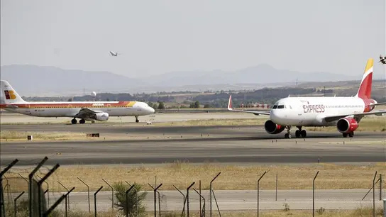 Vista general de la T-4 del aeropuerto Adolfo Suárez Madrid-Barajas. Vista general de la T-4 del aeropuerto Adolfo Suárez Madrid-Barajas.