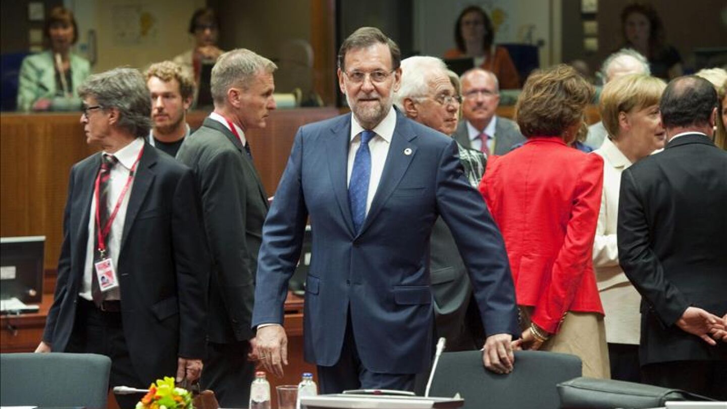 Mariano Rajoy, al inicio de la reuni&oacute;n extraordinaria de los jefes de Estado