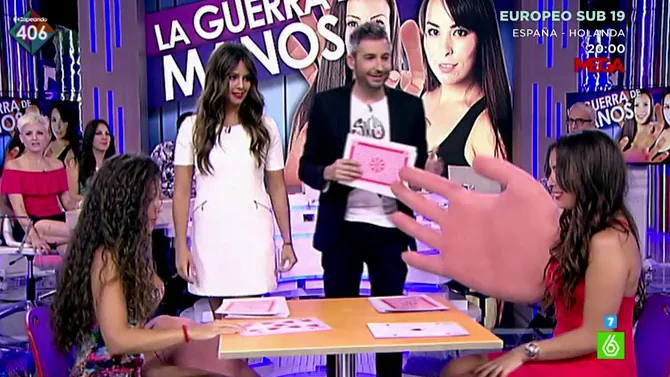María del Amor y Yareli se enfrentan a ‘La guerra de manos’ María del Amor y Yareli se enfrentan a ‘La guerra de manos’