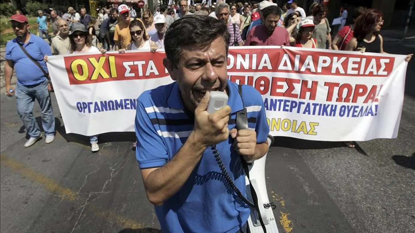 Huelga de baja participación en el sector público griego contra el rescate Huelga de baja participación en el sector público griego contra el rescate