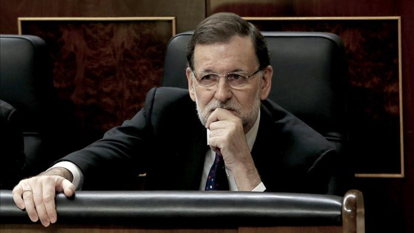 Mariano Rajoy sentado en su esca&ntilde;o del Congreso