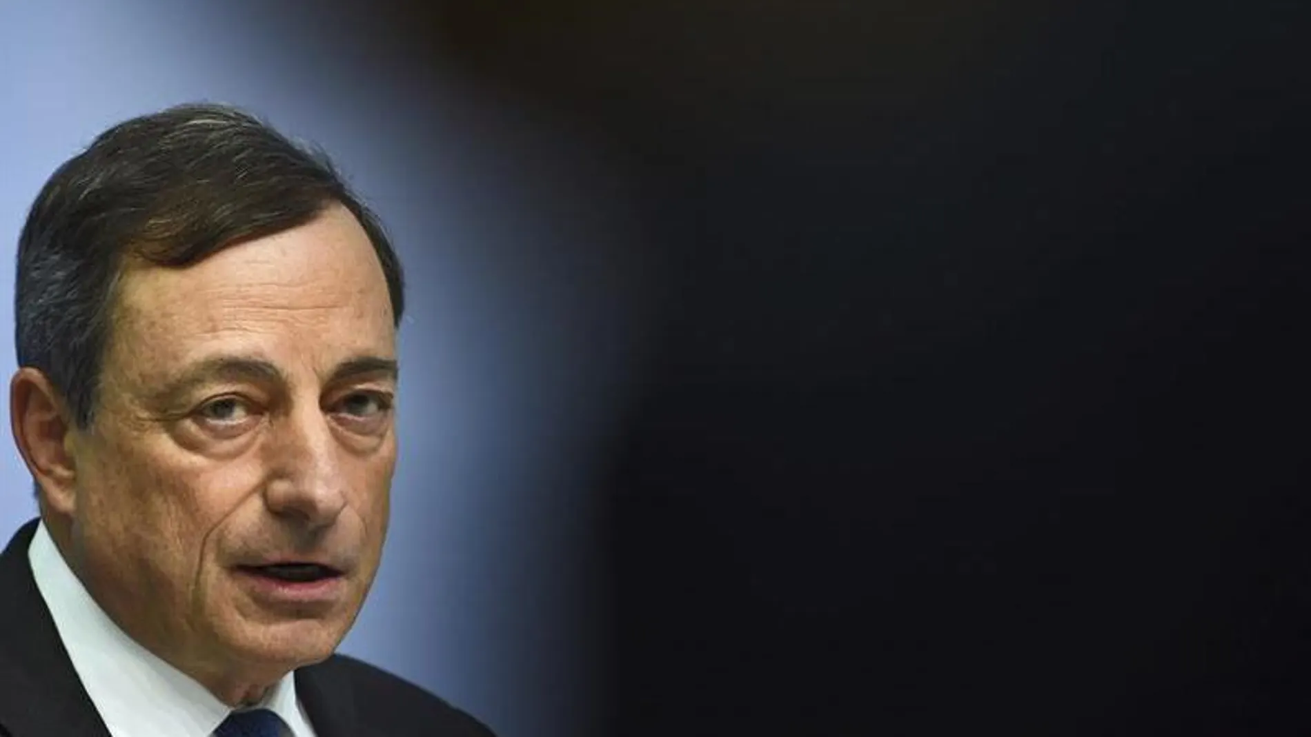 Mario Draghi comparece ante los medios