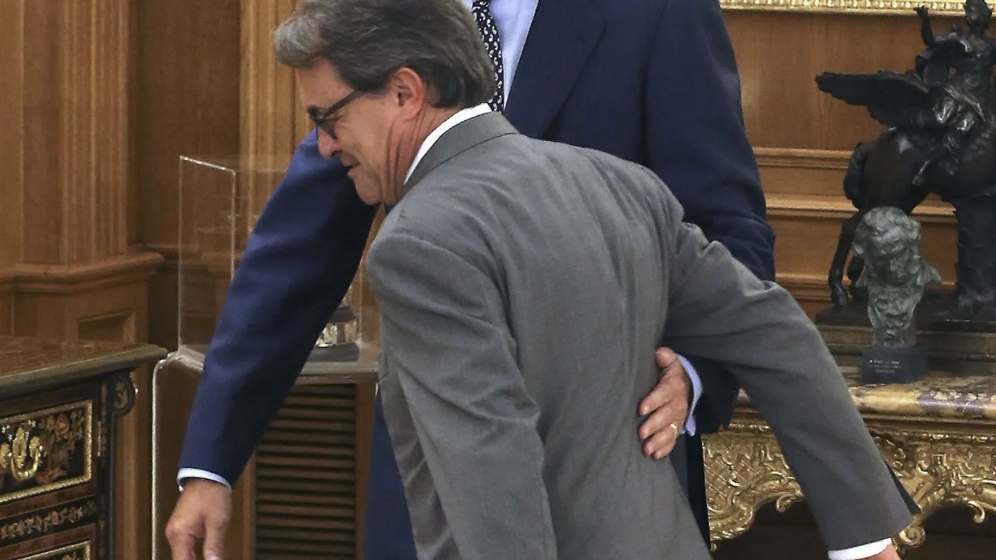 Artur Mas, al reunirse con el rey en la Zarzuela: "Vengo en son de paz" Artur Mas, al reunirse con el rey en la Zarzuela: "Vengo en son de paz"