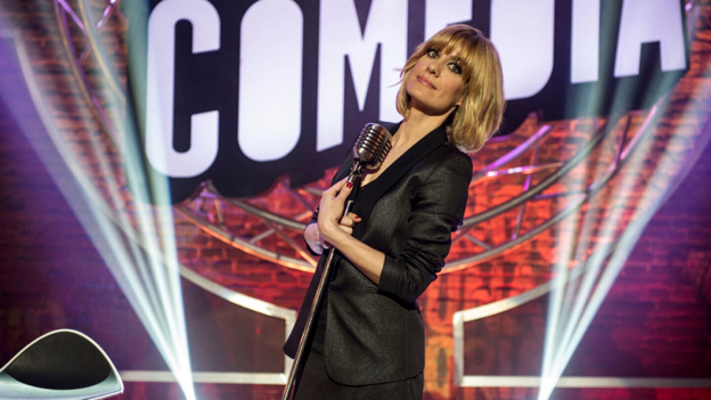 Alexandra Jim&eacute;nez, presentadora de 'El Club de la Comedia'