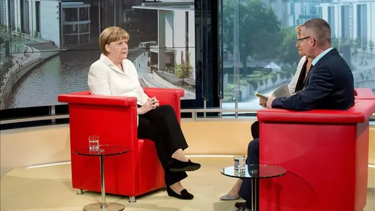 Angela Merkel en una entrevista en la radiotelevisión pública alemanaAngela Merkel en una entrevista en la radiotelevisión pública alemana Angela Merkel en una entrevista en la radiotelevisión pública alemanaAngela Merkel en una entrevista en la radiotelevisión pública alemana