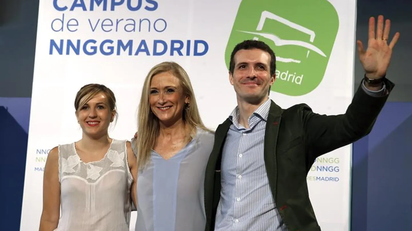 Pablo Casado y Cristina Cifuentes en el acto de clausura del Campus de verano Pablo Casado y Cristina Cifuentes en el acto de clausura del Campus de verano