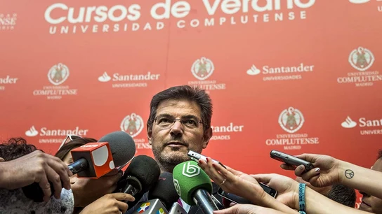 Rafael Catalá: "no cabe en absoluto" y "es imposible" una declaración de independencia Rafael Catalá: "no cabe en absoluto" y "es imposible" una declaración de independencia