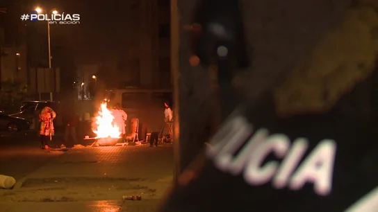 La policía patrulla las 3.000 viviendas La policía patrulla las 3.000 viviendas