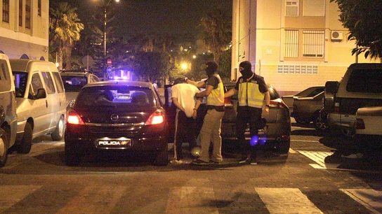 Detenido un hombre en Melilla que captaba y adoctrinaba mujeres para enviarlas a zonas de combate Detenido un hombre en Melilla que captaba y adoctrinaba mujeres para enviarlas a zonas de combate