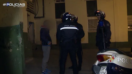 La policía hace un control en las 3.000 viviendas La policía hace un control en las 3.000 viviendas