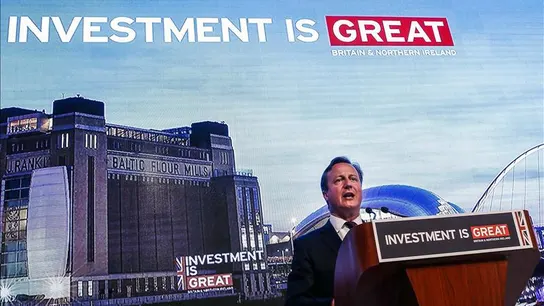 Lluvia de críticas al primer ministro británico por considerar a los inmigrantes una "plaga" Lluvia de críticas al primer ministro británico por considerar a los inmigrantes una "plaga"