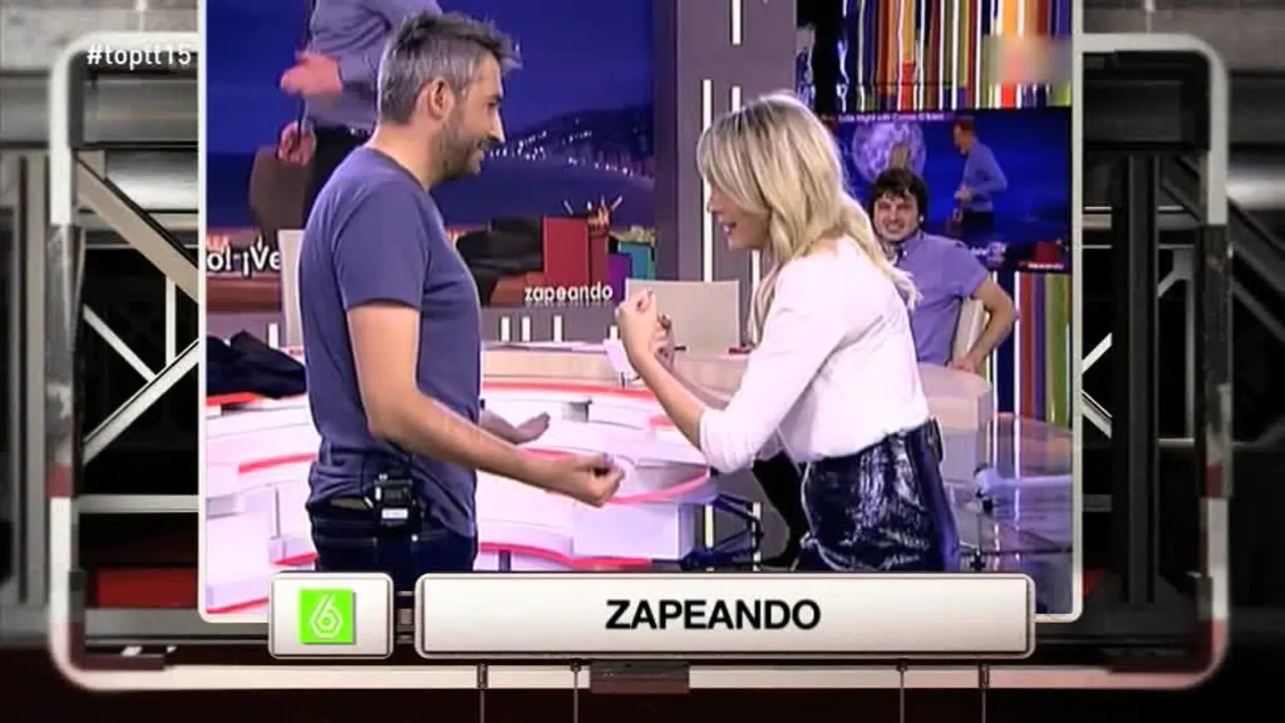 La 'pelea' entre Anna Simon y Frank Blanco se convierte en 'El Momentazo' La 'pelea' entre Anna Simon y Frank Blanco se convierte en 'El Momentazo'