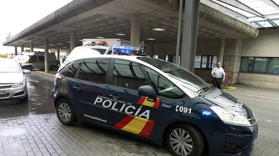 Coche de la Policía Nacional Coche de la Policía Nacional
