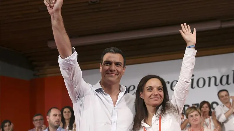 Pedro Sánchez, y la secretaria general del PSM, Sara Hernández Pedro Sánchez, y la secretaria general del PSM, Sara Hernández