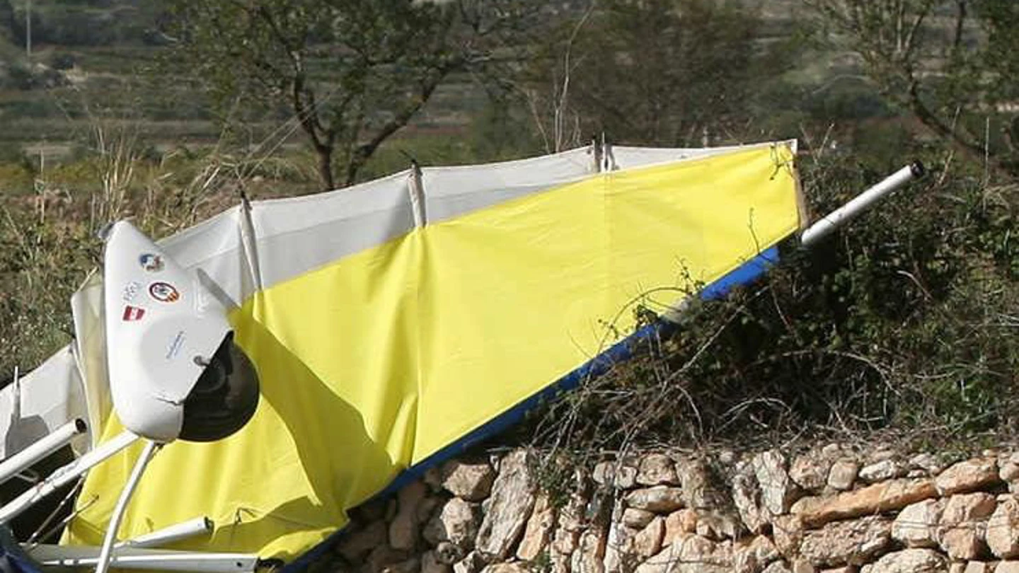 Imagen de archivo de otro accidente de un ultraligero. Imagen de archivo de otro accidente de un ultraligero.