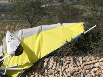 Imagen de archivo de otro accidente de un ultraligero. Imagen de archivo de otro accidente de un ultraligero.