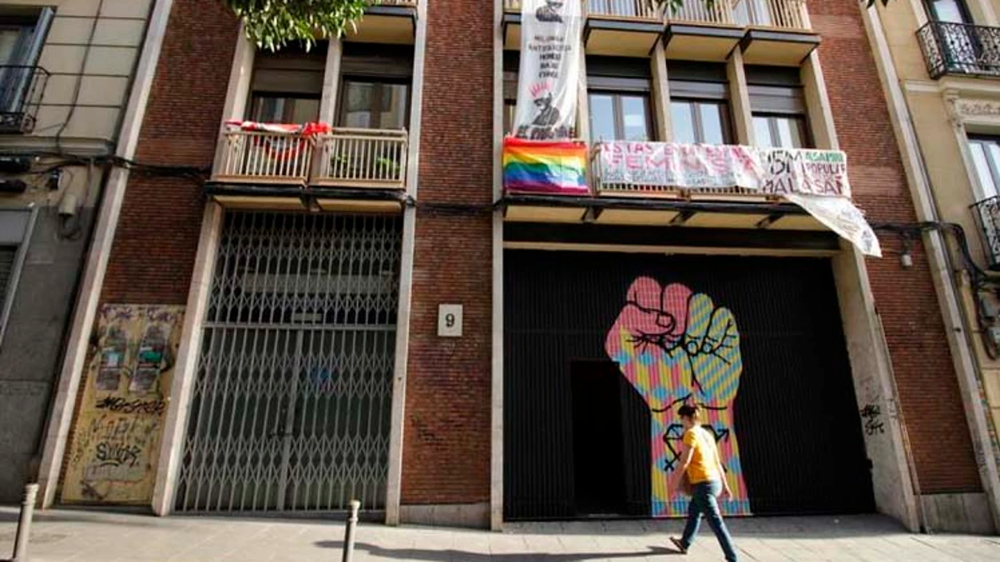 Patio Maravillas en el barrio madrileño de Malasaña Patio Maravillas en el barrio madrileño de Malasaña