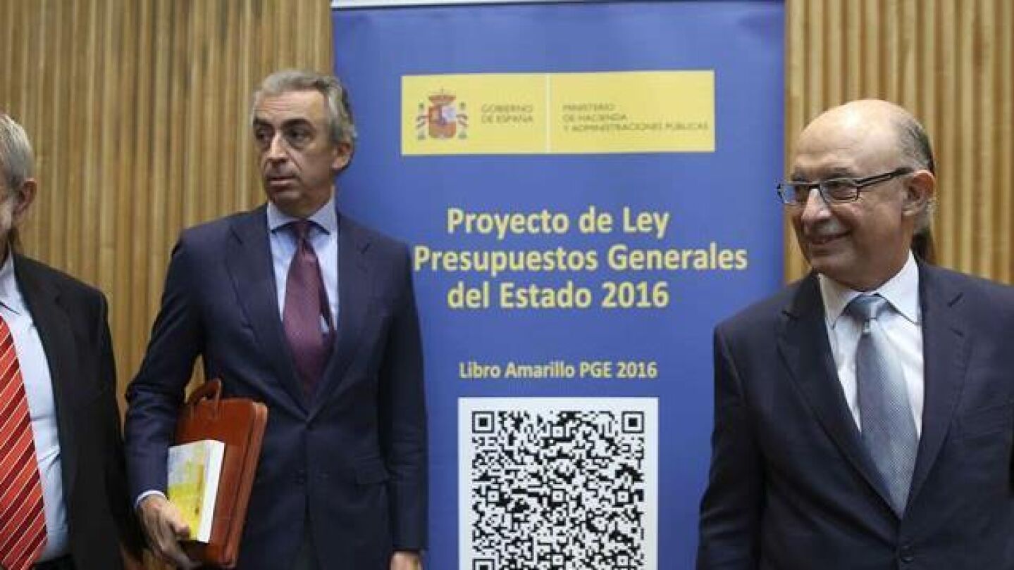 Crist&oacute;bal Montoro con el proyecto de los Presupuestos