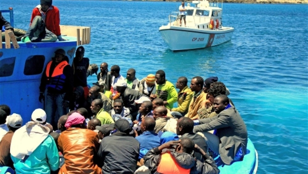 Rescate de inmigrante naufragados provenientes de Libia