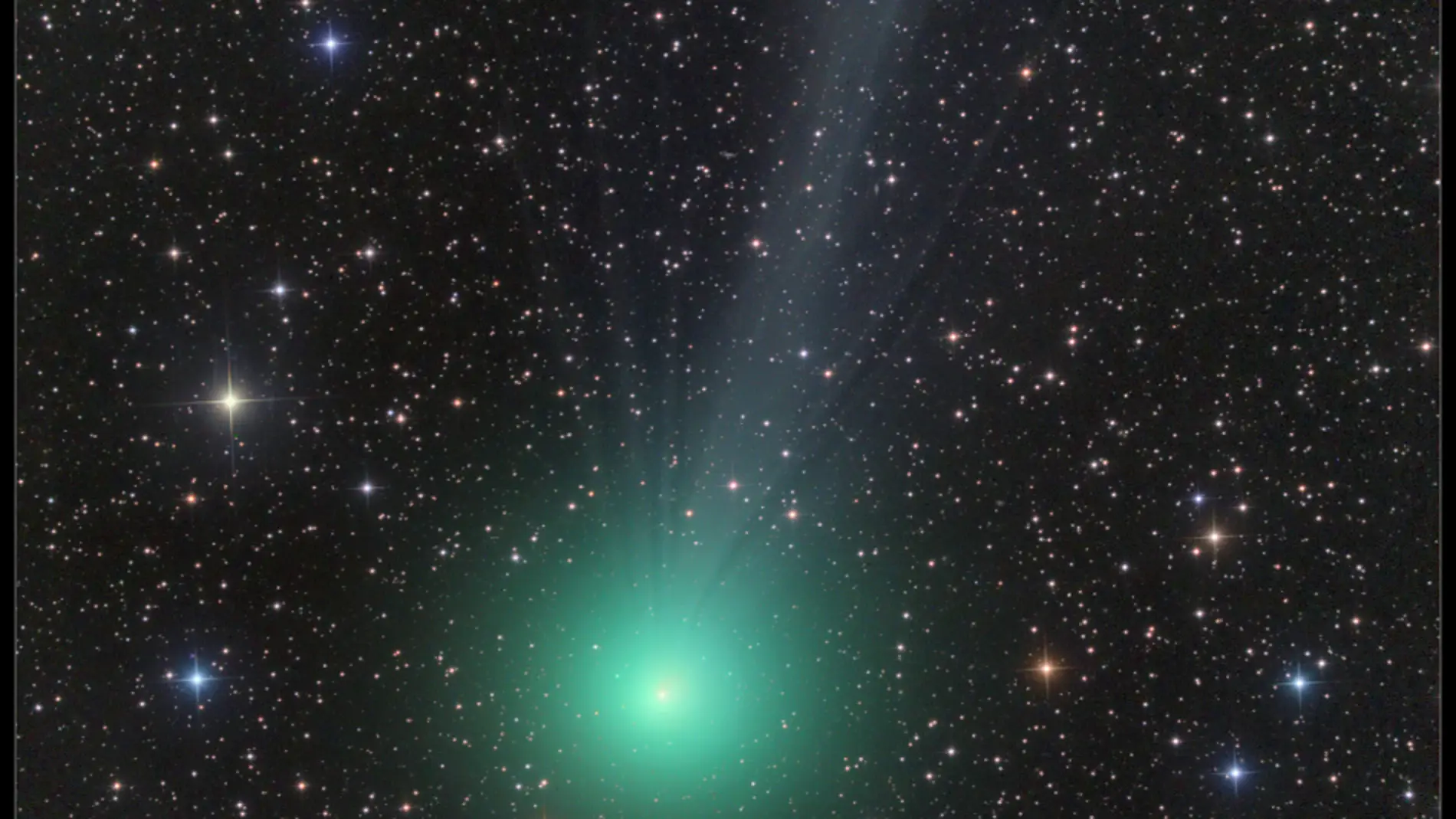 Cometa Lovejoy, descubierto por el aficionado australiano Terry Lovejoy