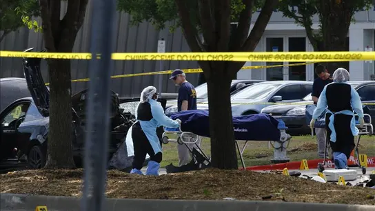 Hallan a ocho personas muertas en una casa de Texas Hallan a ocho personas muertas en una casa de Texas