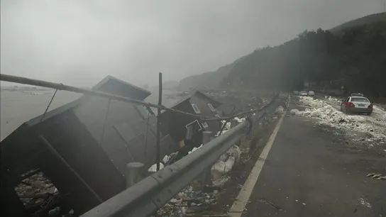El tifón Soudelor causa doce muertos y cinco desaparecidos en China El tifón Soudelor causa doce muertos y cinco desaparecidos en China