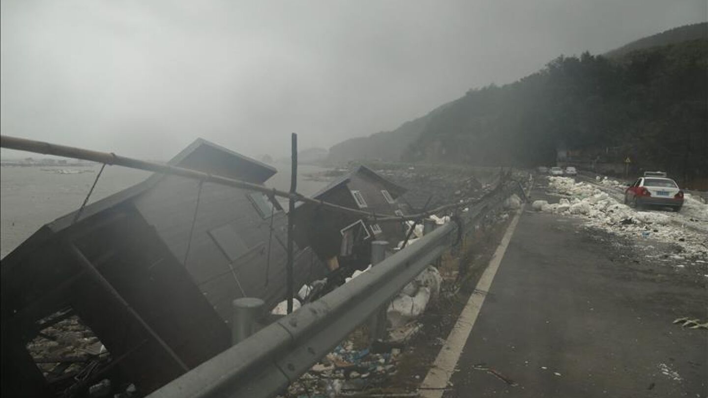 El tif&oacute;n Soudelor causa doce muertos y cinco desaparecidos en China