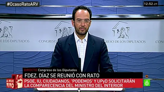 Antonio Hernando habla con los medios Antonio Hernando habla con los medios