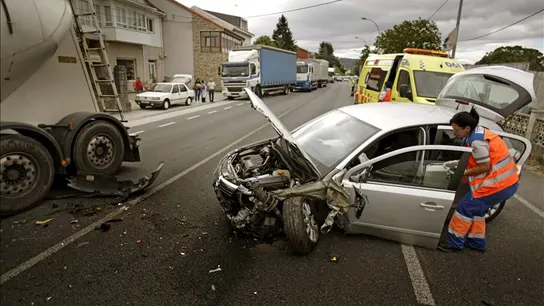 Accidente de un vehículo Accidente de un vehículo