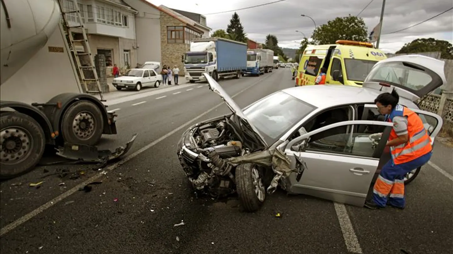 Accidente de un vehículo Accidente de un vehículo