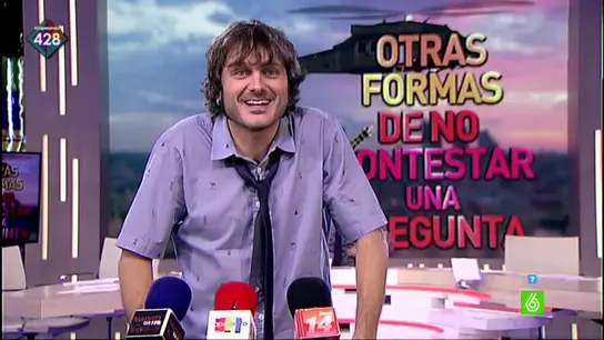 Salva Reina da una excusa para salvarse de responder: "Este tema lo contestará mañana en el ministerio la madre del topo" Salva Reina da una excusa para salvarse de responder: "Este tema lo contestará mañana en el ministerio la madre del topo"