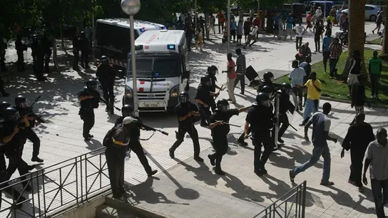 Incidentes en Salou tras morir un senegalés (Archivo) Incidentes en Salou tras morir un senegalés (Archivo)