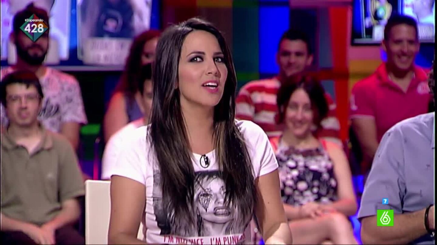 Irene Junquera: "Por la voz de la reportera, a ver si lo que ha pasado es el yeti lo que ha pasado por detr&aacute;s de la c&aacute;mara"
