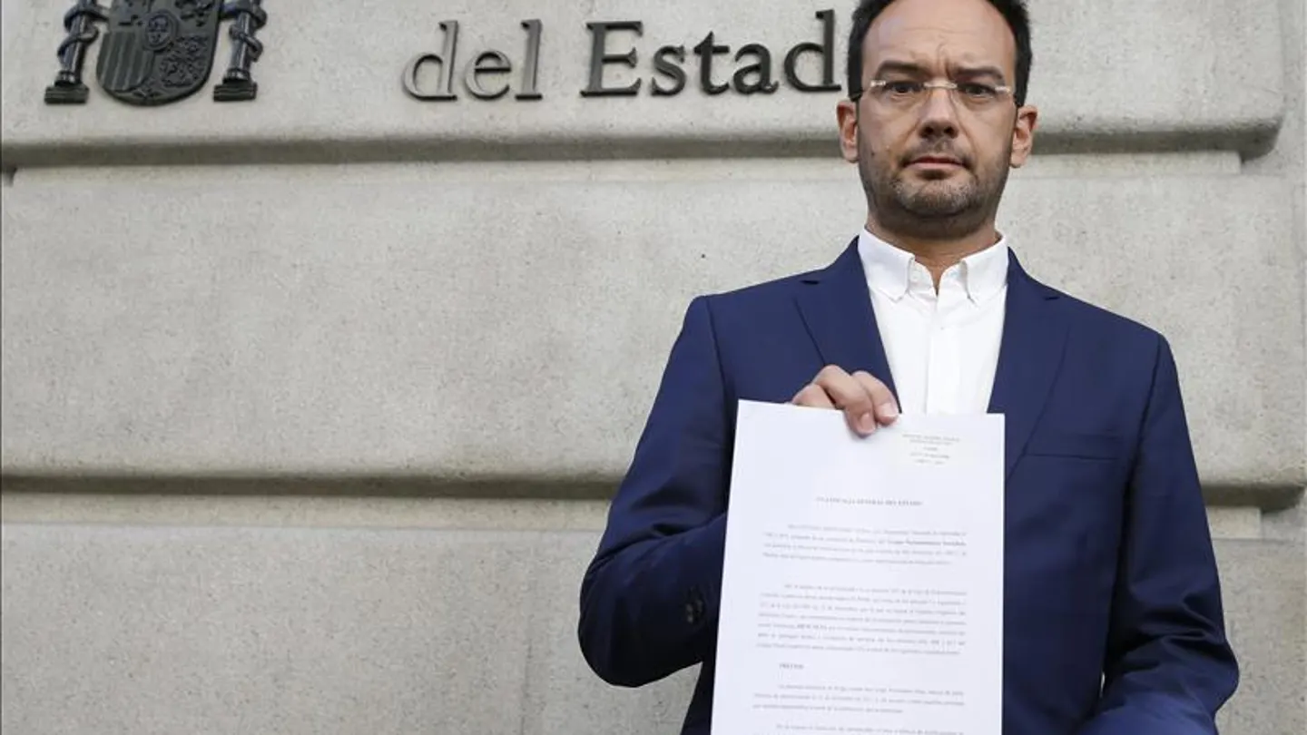 Antonio Hernando, en la Fiscalía General del Estado Antonio Hernando, en la Fiscalía General del Estado