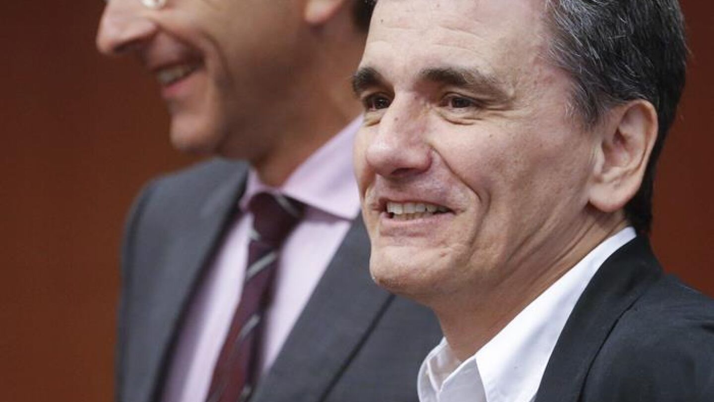 El FMI asegura que Grecia no puede pagar su deuda y no participar&aacute; en el tercer rescate
