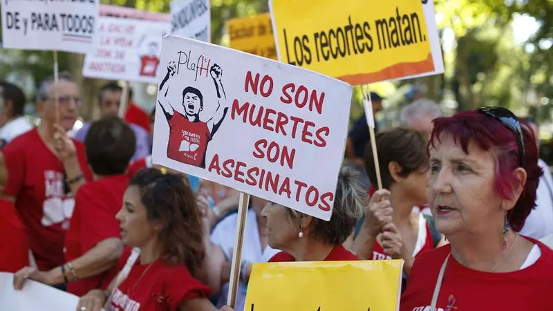 La Marea Blanca ha vuelto a salir a la calle en Madrid en defensa de la sanidad pública