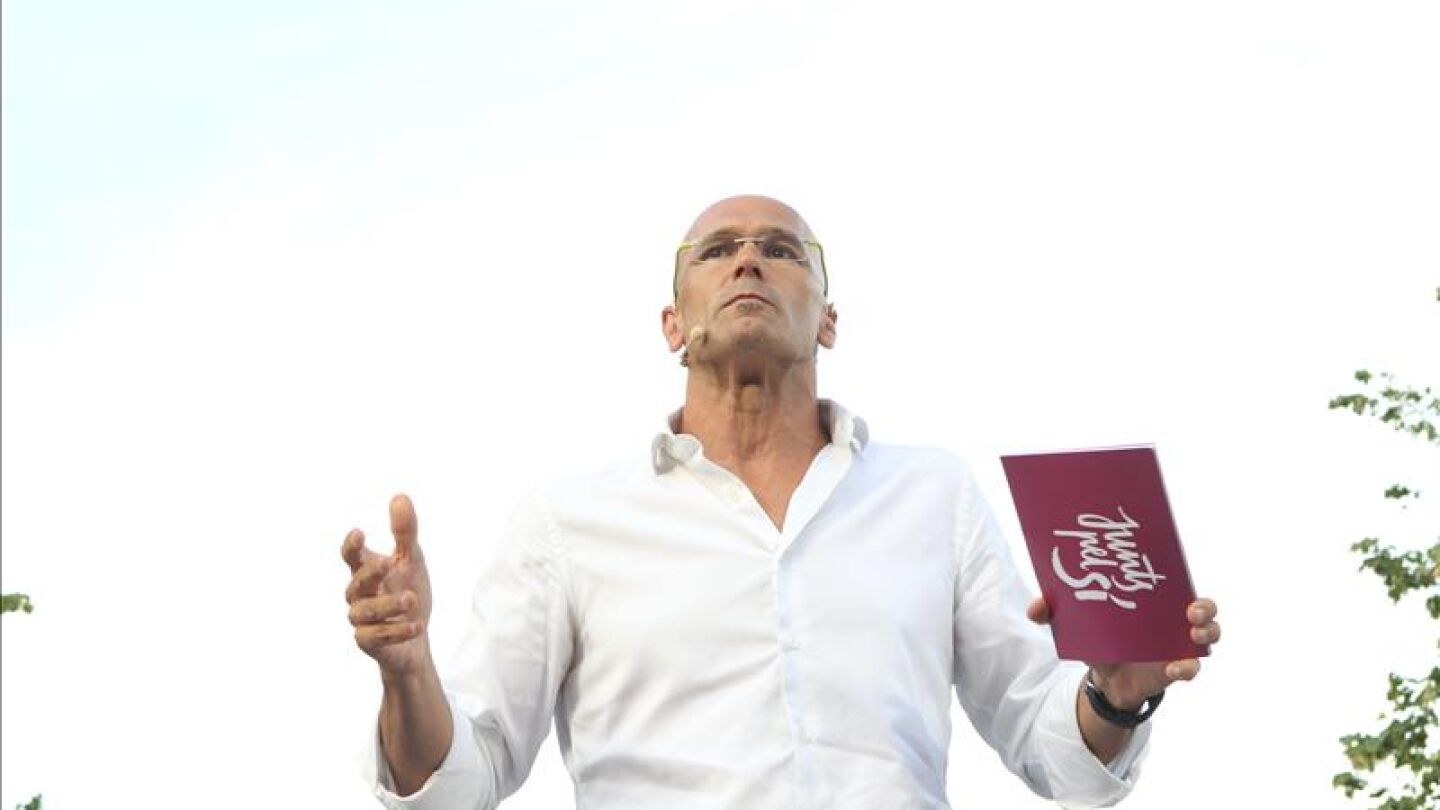 Ra&uacute;l Romeva aclara que Artur Mas es su candidato a la presidencia