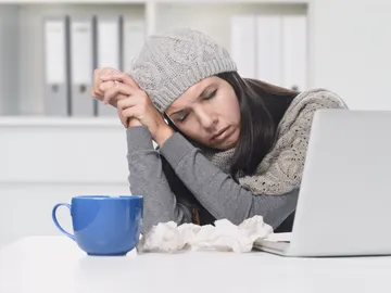 ¿Eres mujer y pasas frío en la oficina? Un estudio te cuenta por qué ¿Eres mujer y pasas frío en la oficina? Un estudio te cuenta por qué