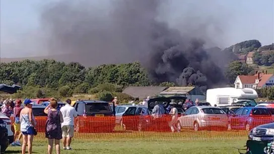 Siete muertos en un accidente durante una exhibición aérea en Inglaterra Siete muertos en un accidente durante una exhibición aérea en Inglaterra