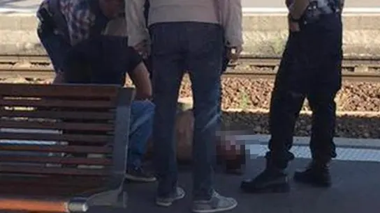 Las fuerzas de seguridad detienen al sospechoso del tiroteo en un tren en Francia Las fuerzas de seguridad detienen al sospechoso del tiroteo en un tren en Francia