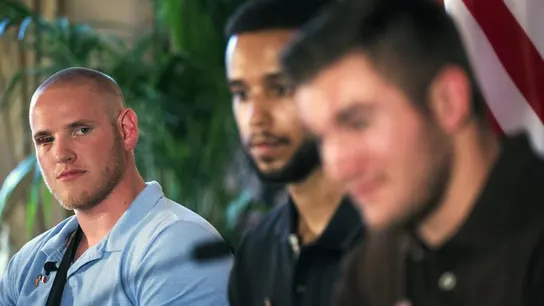 Spencer Stone y Alek Skarlatos, los dos militares que redujeron al atacante Spencer Stone y Alek Skarlatos, los dos militares que redujeron al atacante