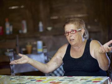 La abuela Josefa entra en prisión, preocupada por qué pasará con sus nietos La abuela Josefa entra en prisión, preocupada por qué pasará con sus nietos