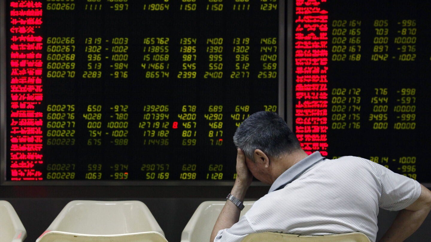 La Bolsa de Shangai desata el p&aacute;nico en los mercados