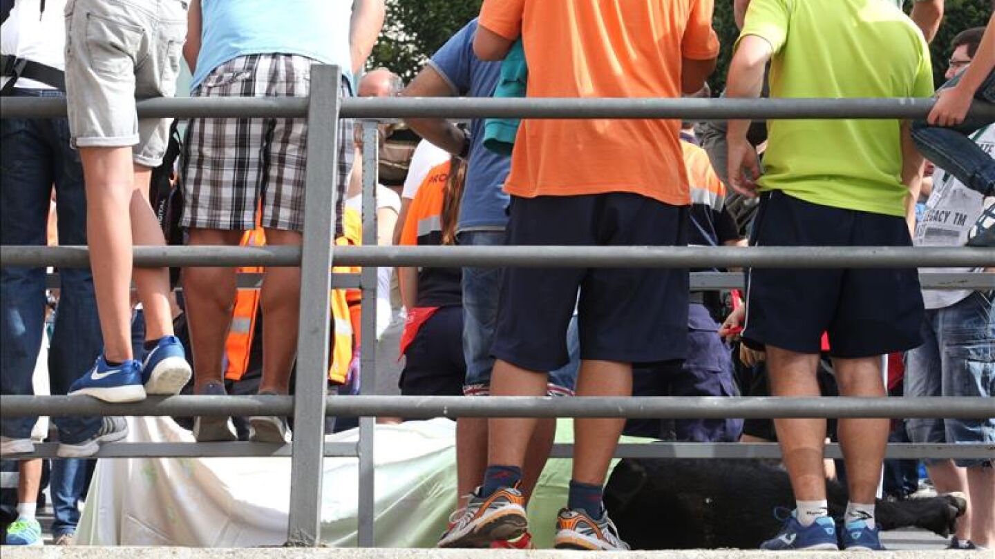 Accidentado encierro de Cu&eacute;llar donde solo un astado ha entrado en la plaza
