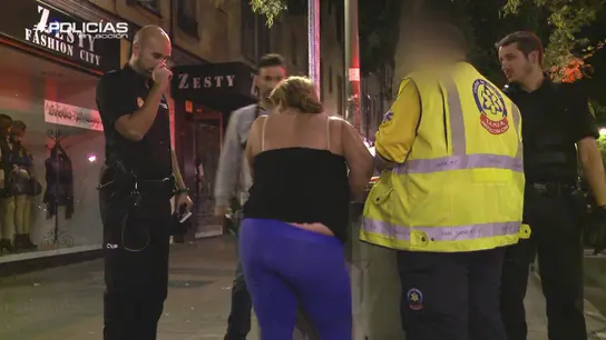 Los 'Policías en acción' detienen a tres sospechosos por intento de robo: "Me creo lo que ha visto mi compañero" Los 'Policías en acción' detienen a tres sospechosos por intento de robo: "Me creo lo que ha visto mi compañero"