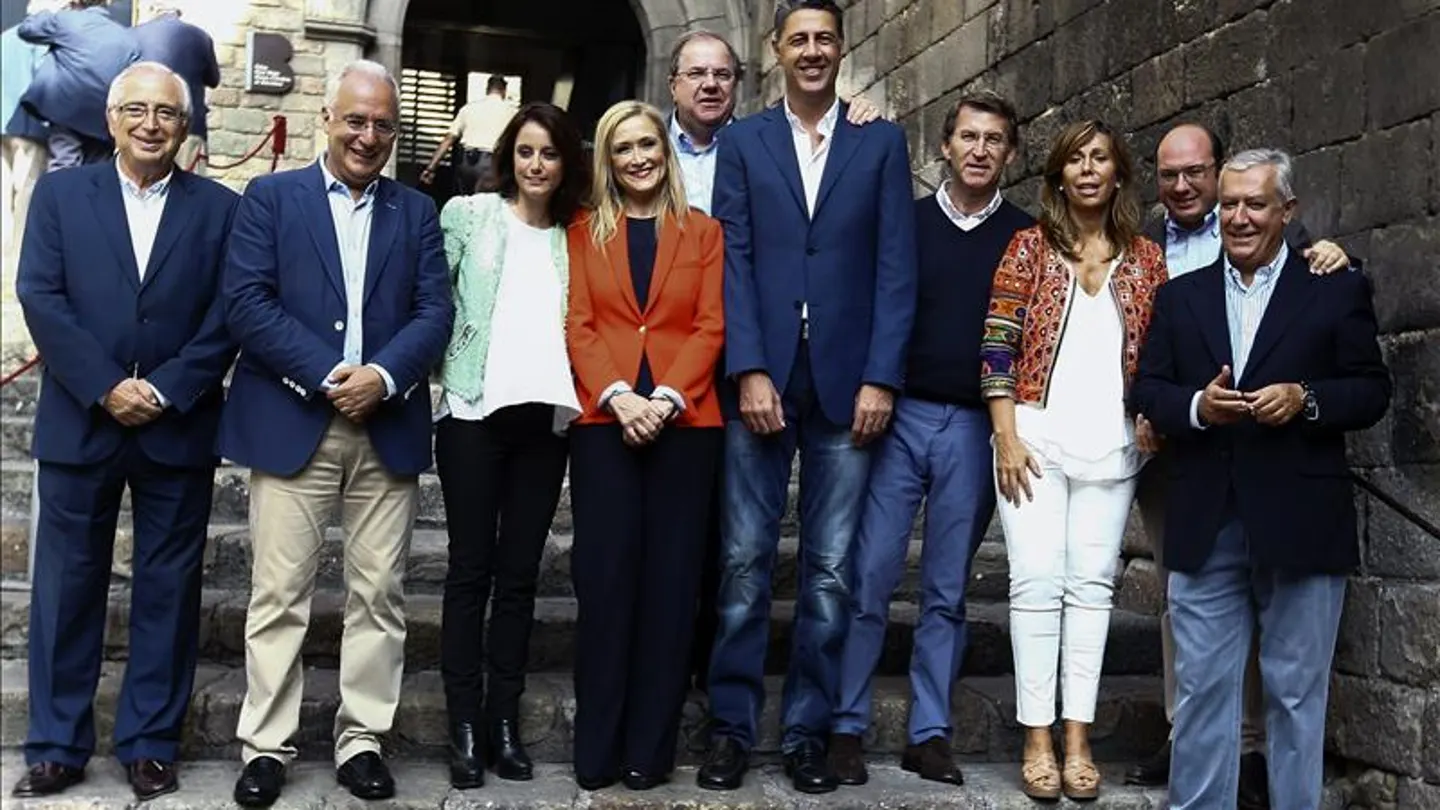 En el acto de campaña electoral donde se ha leído la 'Declaración de Barcelona' en defensa de la unidad de España En el acto de campaña electoral donde se ha leído la 'Declaración de Barcelona' en defensa de la unidad de España