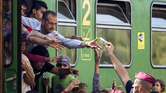 Alemania restablece temporalmente los controles en la frontera con Austria ante las oleadas de refugiados